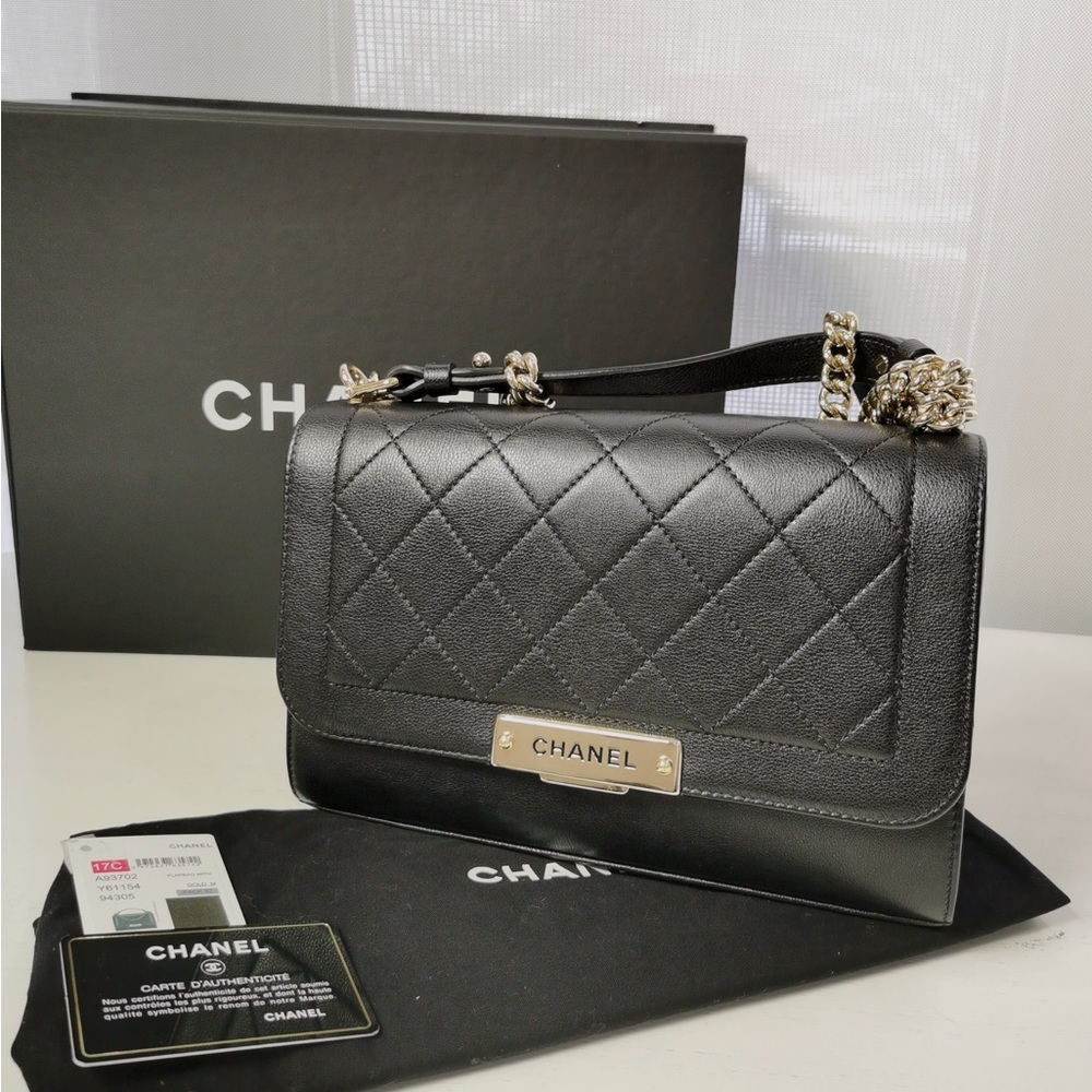 Chanel Caviar Label Click Flap Bag